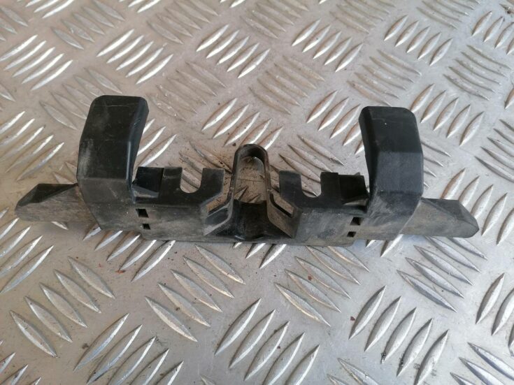 Pārsega slēdzenes plastmasas uzlika priekš MAZDA 6 2007