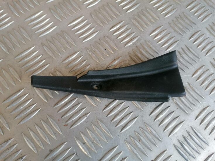 Vējstikla moldings priekš MAZDA 6 2007