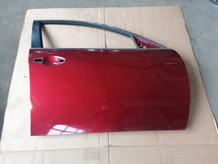Aizmugurējās labās durvis priekš MAZDA 6 2007