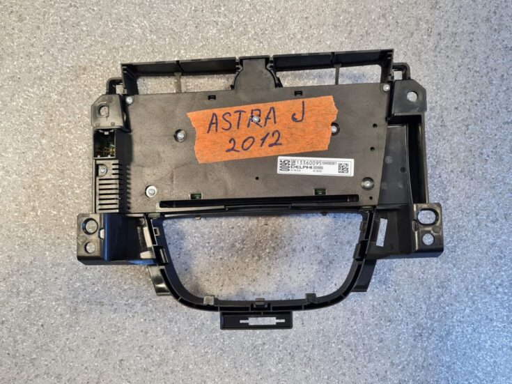 Multimēdijas vadības bloks priekš OPEL ASTRA J 2012