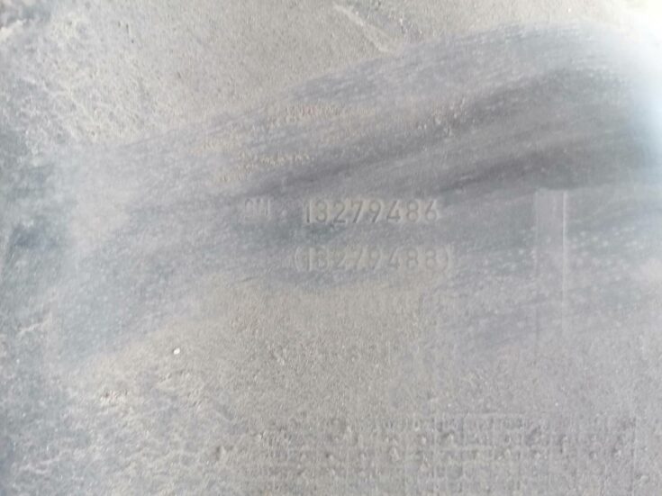 Aizmugurējais kreisais paspārns priekš OPEL ASTRA J 2012