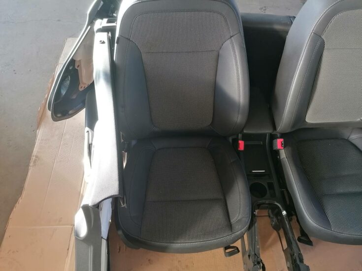 Sēdekļu komplekts priekš OPEL ASTRA J 2012