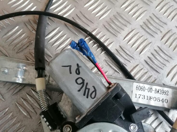 Stikla pacelšanas mehānisms priekšējais labais priekš BMW 318D E46 2002 SEDAN