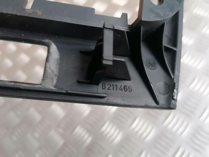 Dekoratīvs rāmis pārnesumu selektoram priekš BMW 318D E46 2002 SEDAN