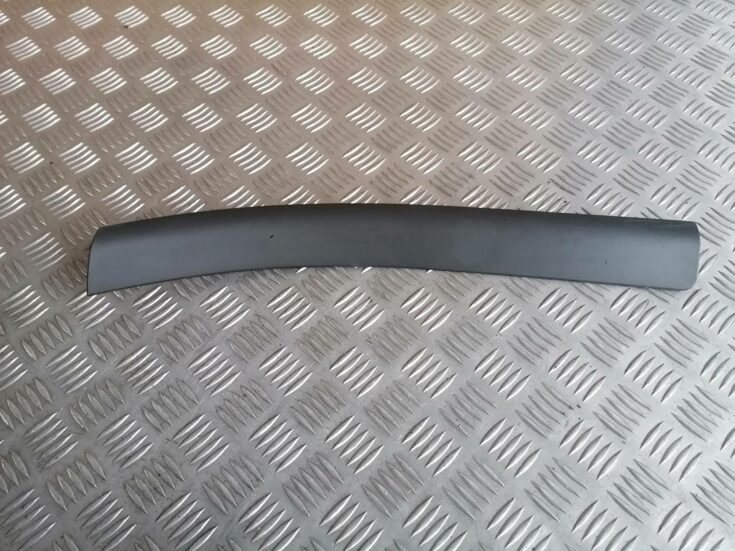 Mērinstrumentu paneļa dekoratīvā uzlika priekš BMW 318D E46 2002 SEDAN