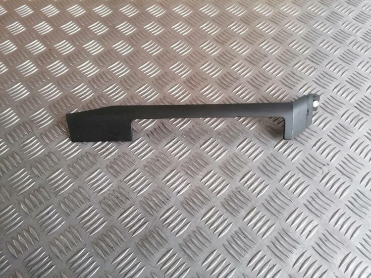 Mērinstrumentu paneļa dekoratīvā uzlika priekš BMW 318D E46 2002 SEDAN