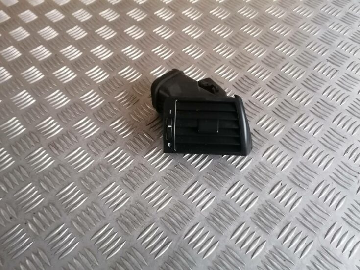 Mērinstrumentu paneļa gaisa vads, pa labi priekš BMW 318D E46 2002 SEDAN
