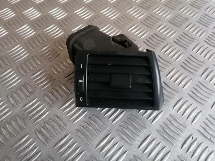 Mērinstrumentu paneļa gaisa vads, pa labi priekš BMW 318D E46 2002 SEDAN