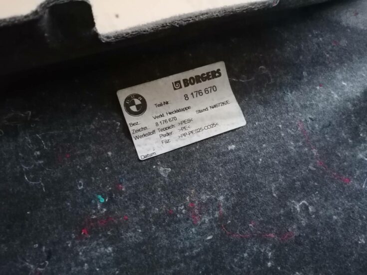 Bagāžnieka vāka liela apdare priekš BMW 318D E46 2002 SEDAN