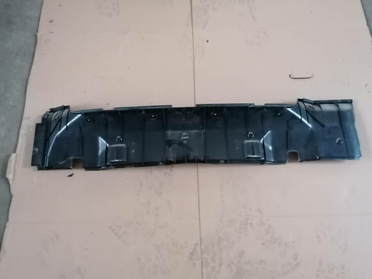 Bagažnieka nodalījuma sliekšņa uzlika priekš BMW 318D E46 2002 SEDAN