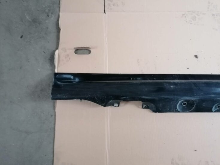Ārēja sliekšņa laba uzlika priekš BMW 318D E46 2002 SEDAN