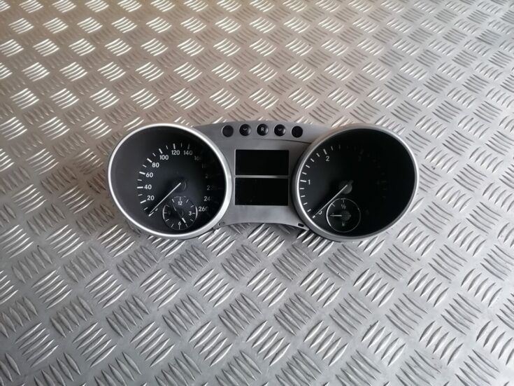 Spidometrs priekš MERCEDES BENZ ML280 2008 OBSIDIAN BLACK