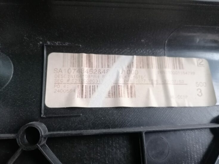 Bagāžnieka nodalījuma sānu apdare priekš MERCEDES BENZ ML280 2008 OBSIDIAN BLACK