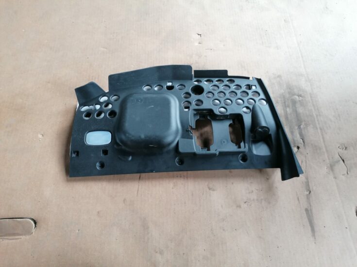 Mērinstrumentu paneļa apakšēja apdare priekš MERCEDES BENZ ML280 2008 OBSIDIAN BLACK