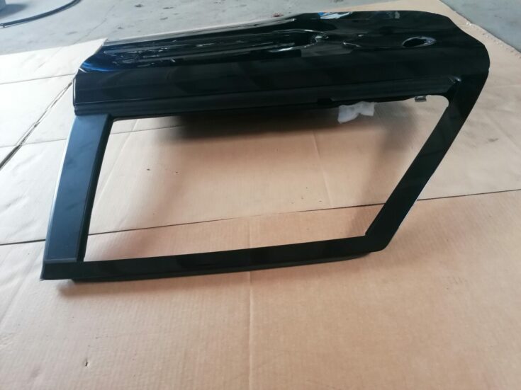 Aizmugurējās labās durvis priekš MERCEDES BENZ ML280 2008 OBSIDIAN BLACK