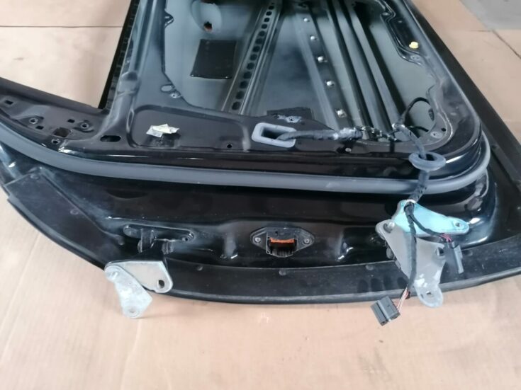 Priekšējās labās durvis priekš MERCEDES BENZ ML280 2008 OBSIDIAN BLACK