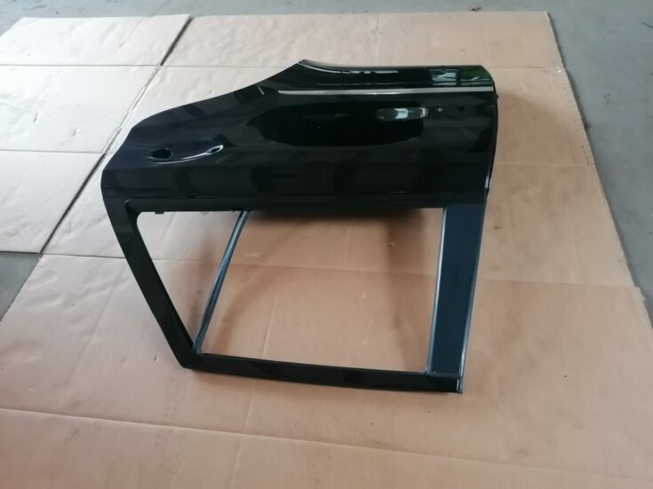 Aizmugurējās kreisās durvis priekš MERCEDES BENZ ML280 2008 OBSIDIAN BLACK