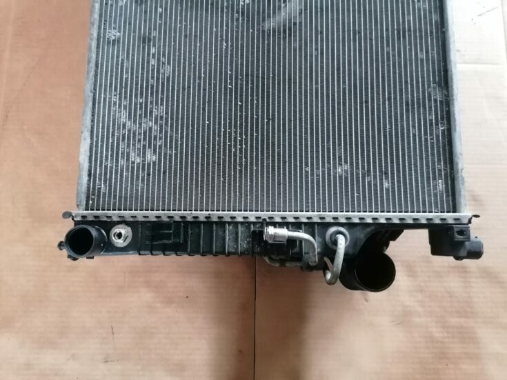 Dzesēšanas radiators priekš MERCEDES BENZ ML280 2008 OBSIDIAN BLACK