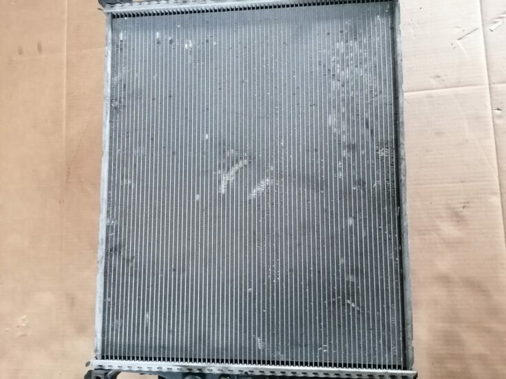 Dzesēšanas radiators priekš MERCEDES BENZ ML280 2008 OBSIDIAN BLACK