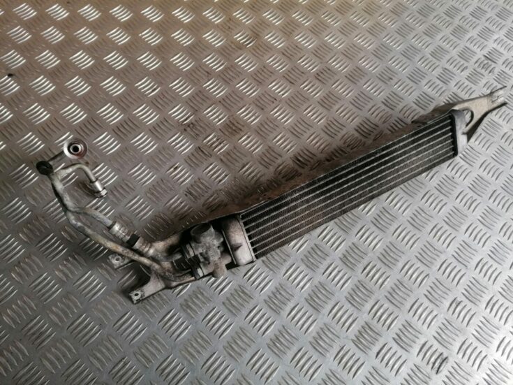 Eļļas radiators priekš MERCEDES BENZ ML280 2008 OBSIDIAN BLACK