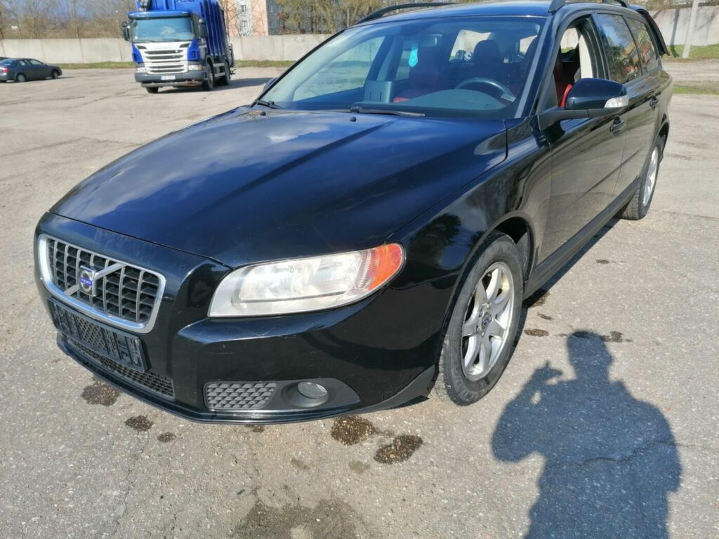 VOLVO V70 2009 295