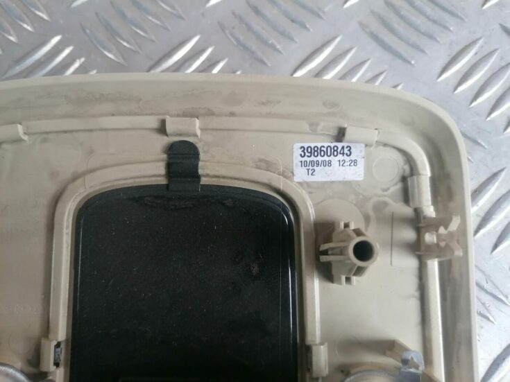Salona apgaismojuma panelis priekš VOLVO V70 2009