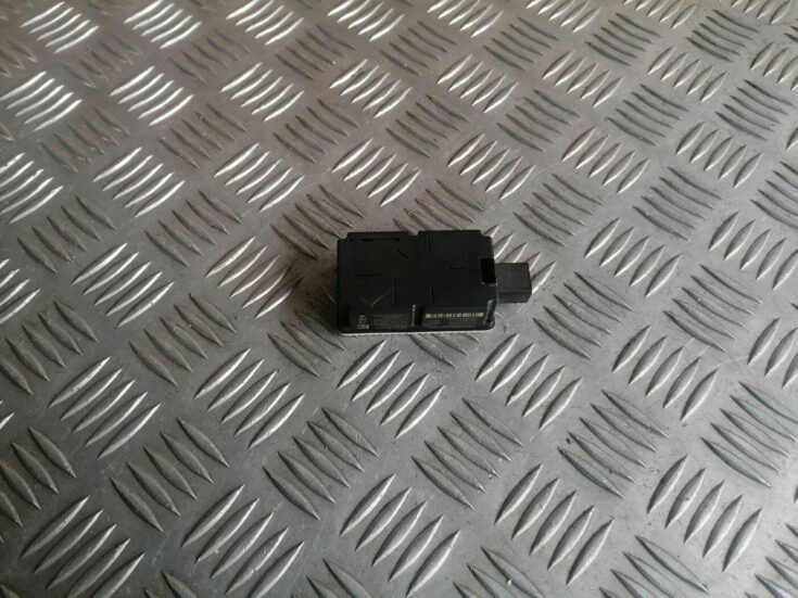 Centrālas atslēgas vadības bloks priekš VOLVO V70 2009