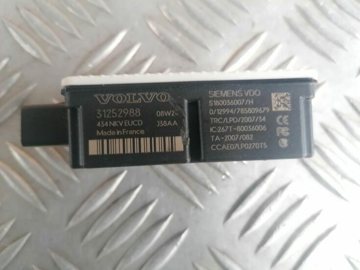 Centrālas atslēgas vadības bloks priekš VOLVO V70 2009