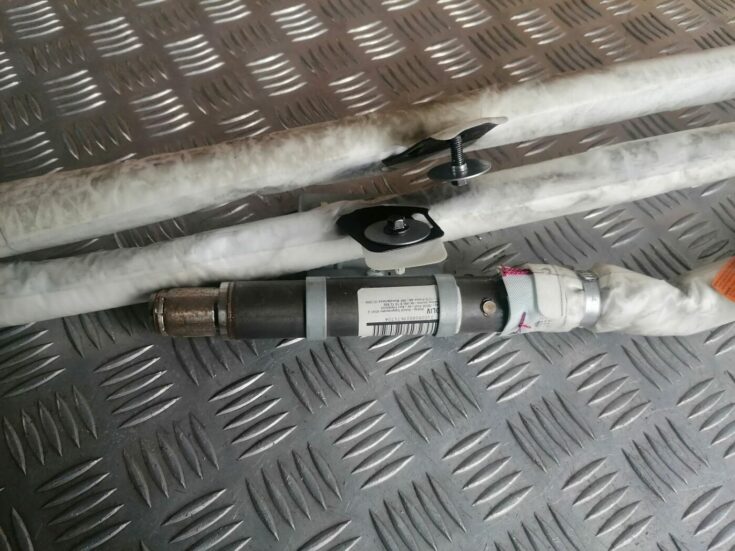 Griestu drošības spilvens, pa kreisi priekš VOLVO V70 2009