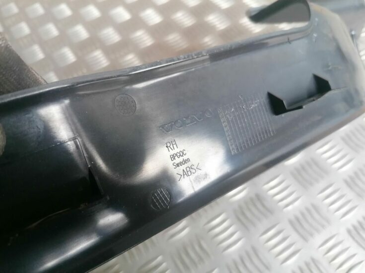 Sliekšņa aizmugurēja laba uzlika (salonā) priekš VOLVO V70 2009
