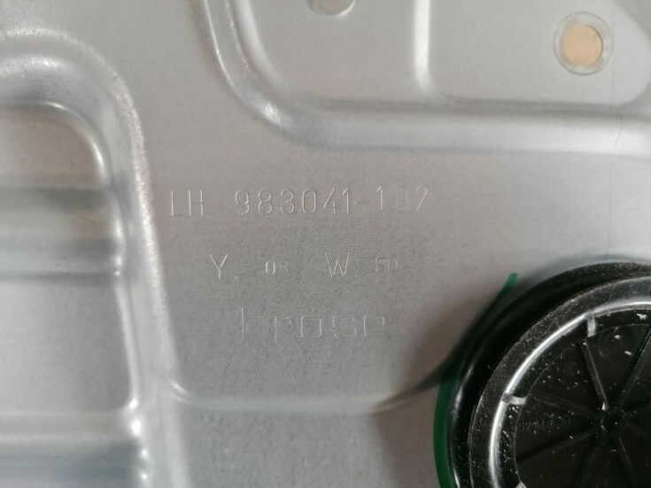 Stikla pacelšanas mehānisma panele priekš VOLVO V70 2009