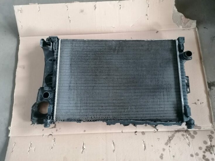 Dzesēšanas radiators priekš VOLVO V70 2009