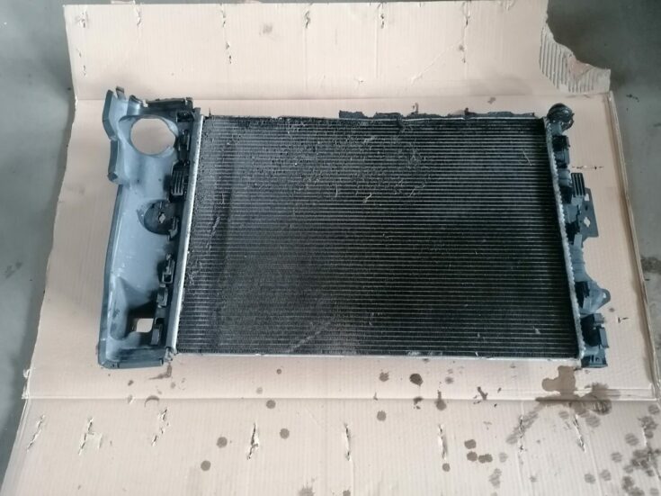 Dzesēšanas radiators priekš VOLVO V70 2009