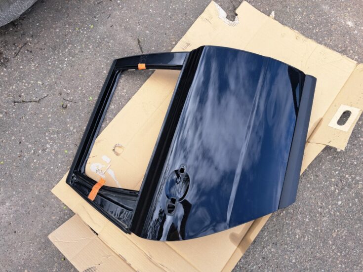 Aizmugurējās labās durvis priekš VOLVO V70 2009