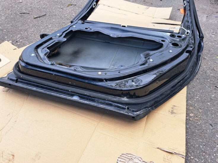 Aizmugurējās labās durvis priekš VOLVO V70 2009