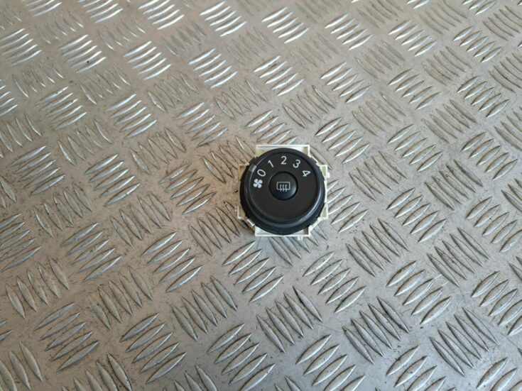 Salona ventilatora regulēšanas poga priekš TOYOTA RAV 4 2006