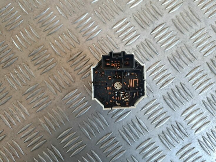 Salona ventilatora regulēšanas poga priekš TOYOTA RAV 4 2006