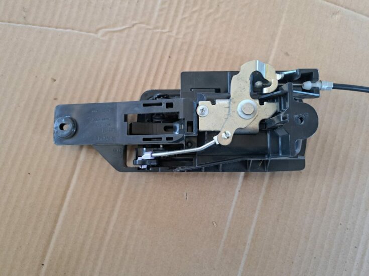 Sēdekļa aizmugures slēdzene priekš TOYOTA RAV 4 2006
