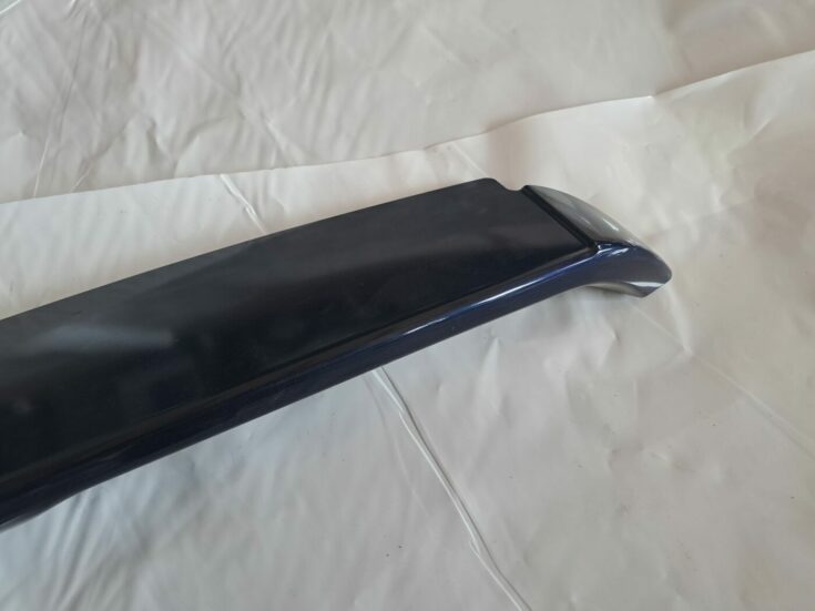 Bagāžnieka vāka spoileris priekš TOYOTA RAV 4 2006