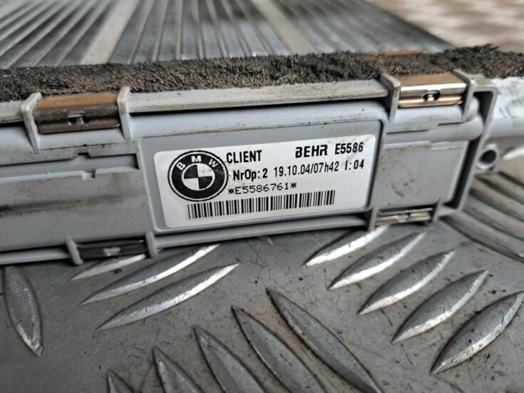 Apsildes sistēmas radiators priekš BMW 525 E60 2004 BLACK