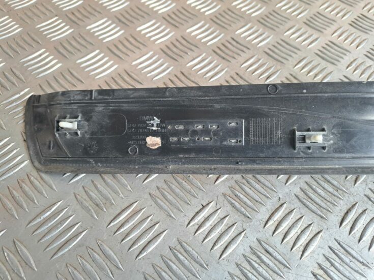 Sliekšņa aizmugurēja laba uzlika (salonā) priekš BMW 525 E60 2004 BLACK