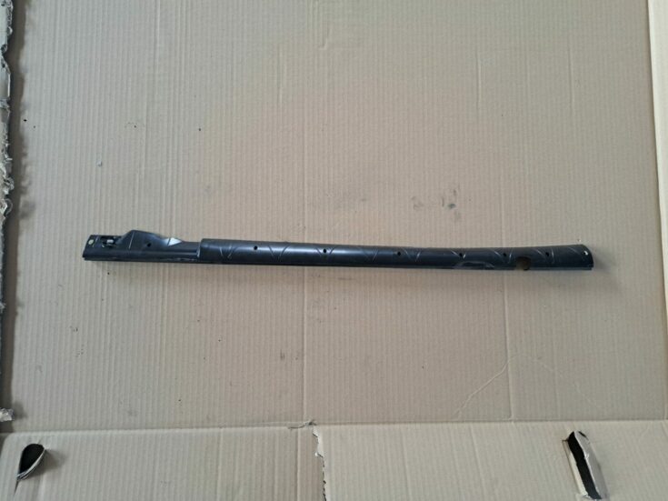 Durvju stikla moldings priekš BMW 525 E60 2004 BLACK