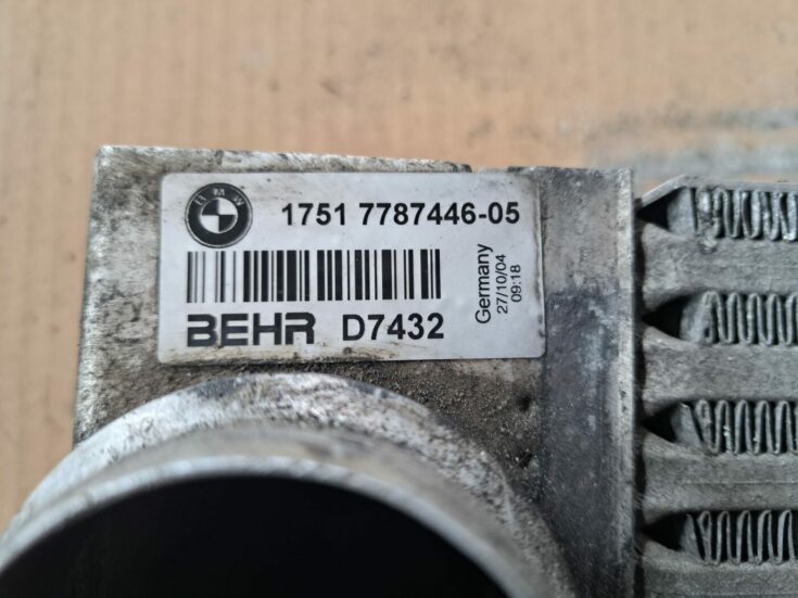 Interkūleris priekš BMW 525 E60 2004 BLACK