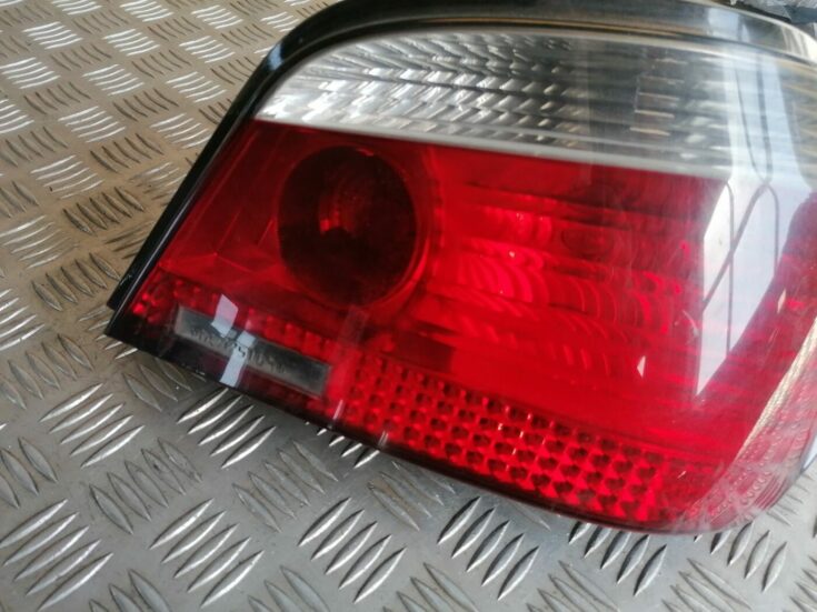 Aizmugurējais labais lukturis priekš BMW 525 E60 2004 BLACK