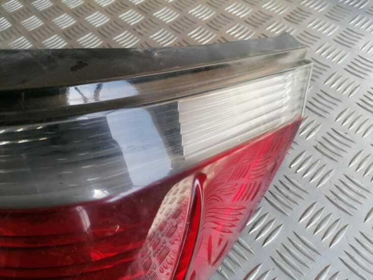 Aizmugurējais labais lukturis priekš BMW 525 E60 2004 BLACK