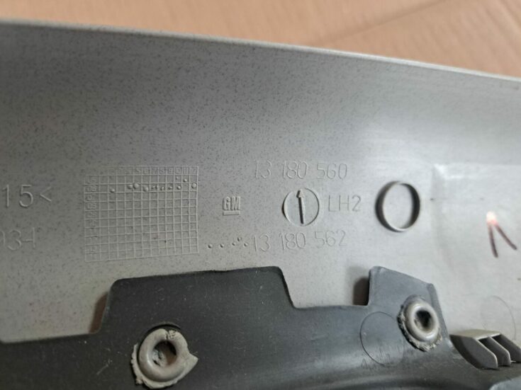 Priekšējas salona statnes apdare priekš OPEL CORSA 2007