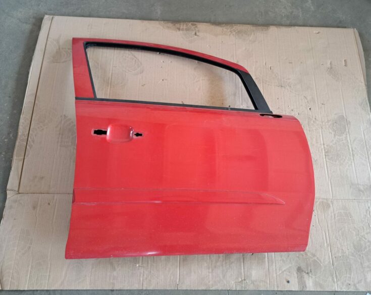 Priekšējās labās durvis priekš OPEL CORSA 2007