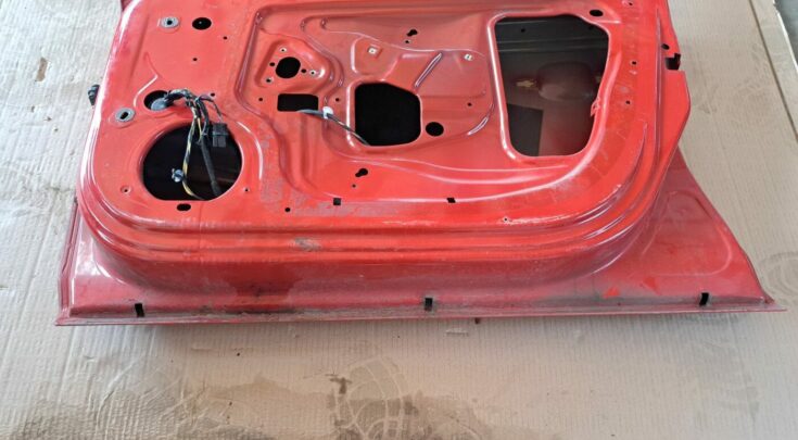 Priekšējās labās durvis priekš OPEL CORSA 2007