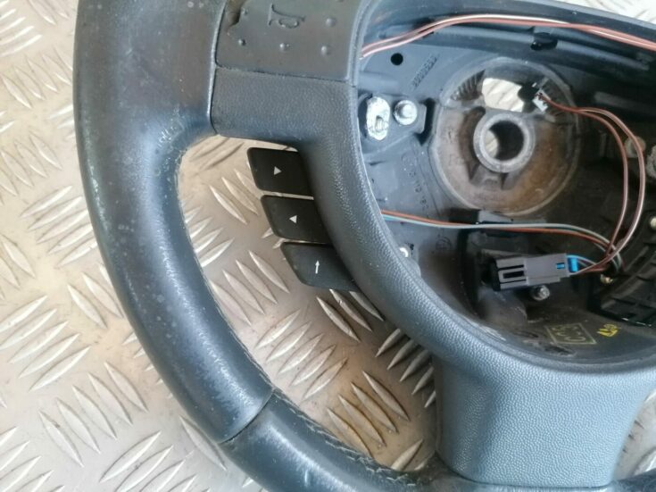 Stūre priekš OPEL MERIVA 2004