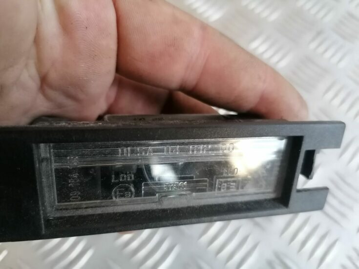Numura zīmes apgaismojums priekš OPEL MERIVA 2004